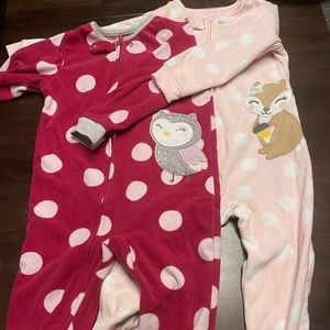 2 pack Carters footie pajamas